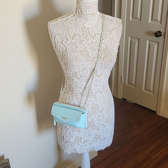 Samantha Thavasa Crossbody/Clutch Bag - Picture 2 of 13